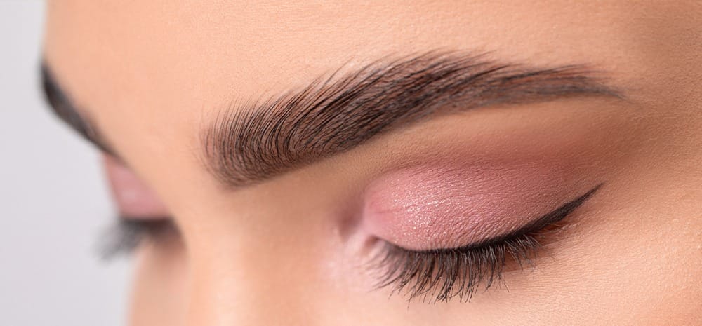 Isparta microblading kıl tekniği kaş tasarımı — Esin Orhan Güzellik Merkezi